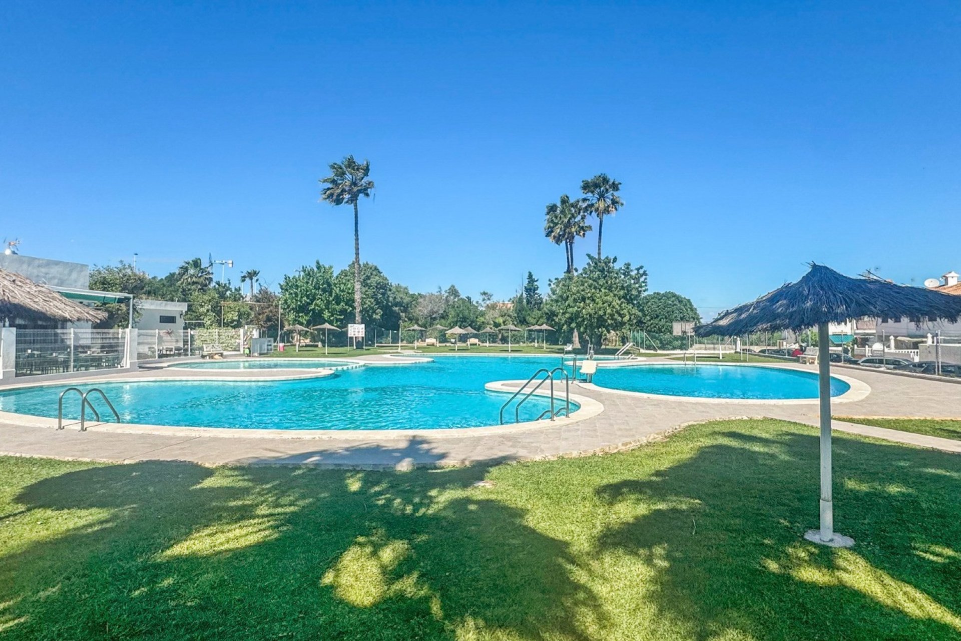 Resale - Chalet - Torrevieja - Los Balcones - Los Altos del Edén