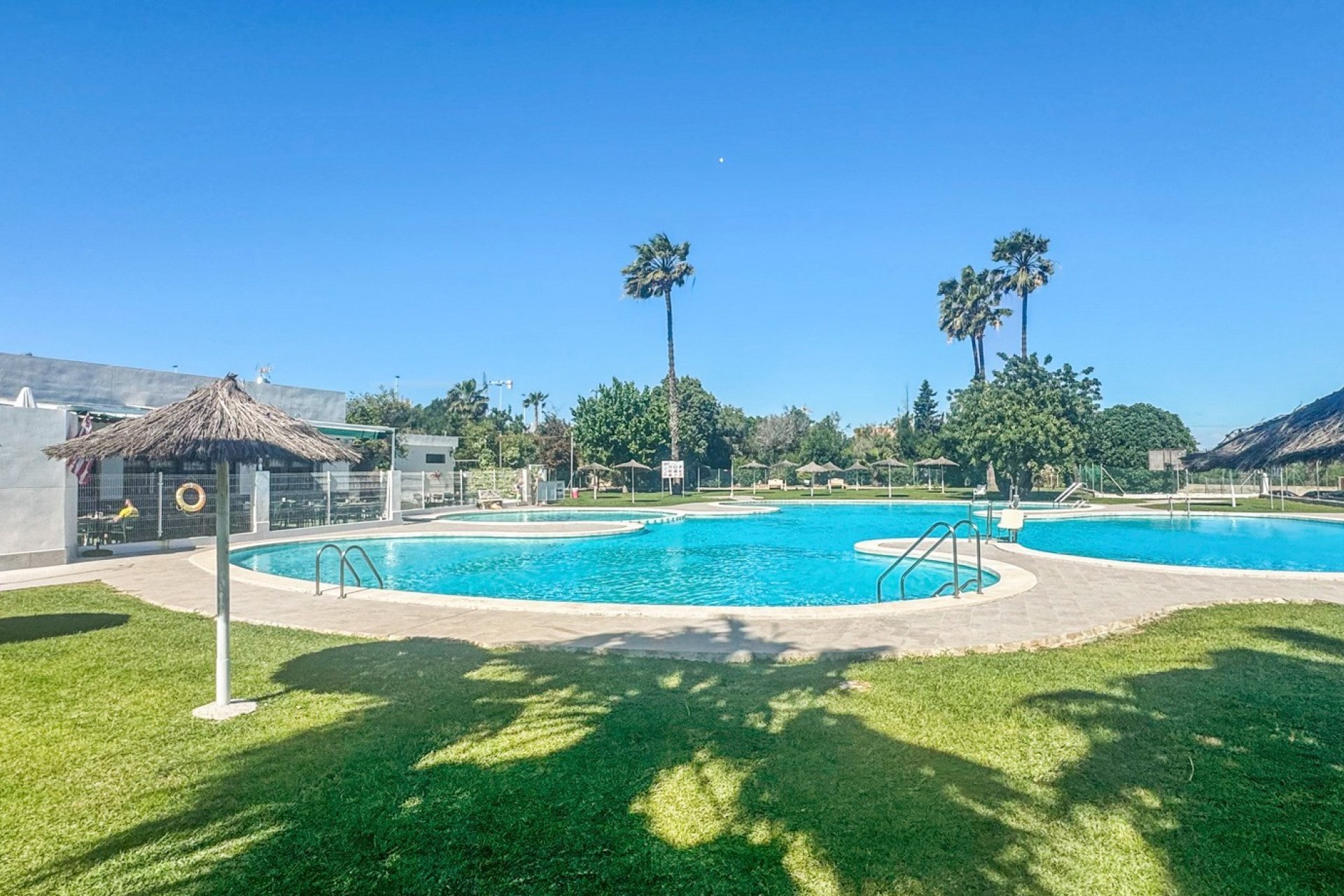 Resale - Chalet - Torrevieja - Los Balcones - Los Altos del Edén