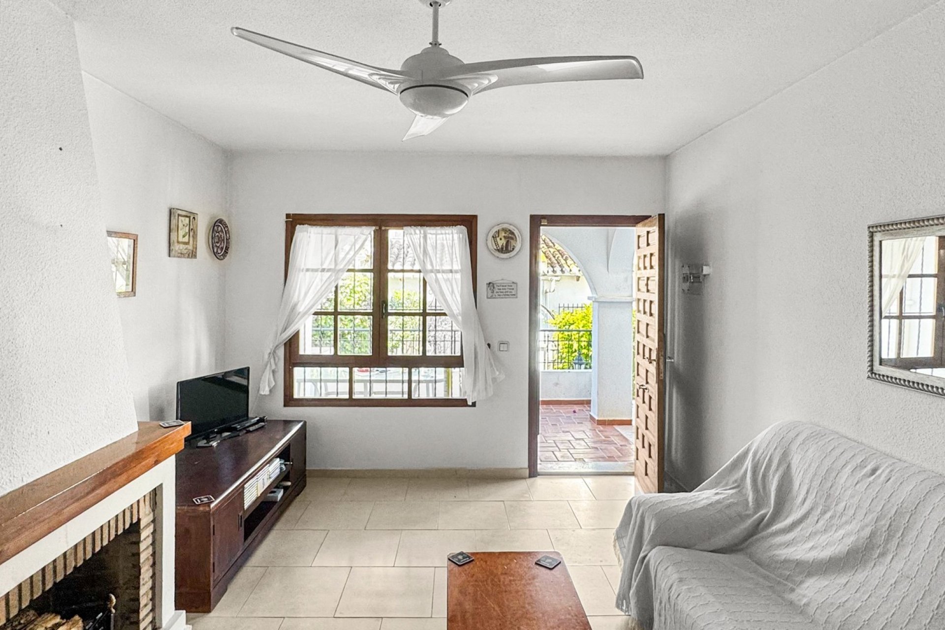 Resale - Chalet - Torrevieja - Nueva Torrevieja - Aguas Nuevas