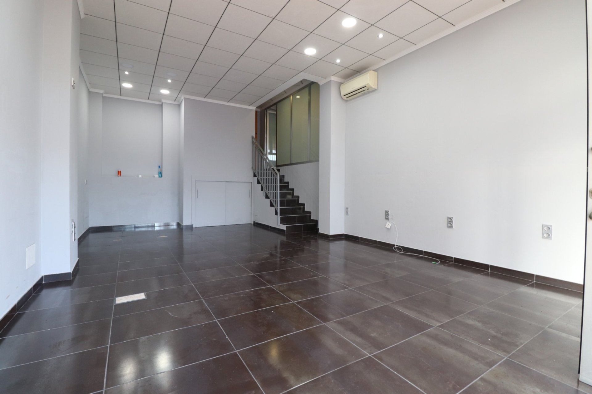 Resale - Commercial - Formentera del Segura - Formentera - Village