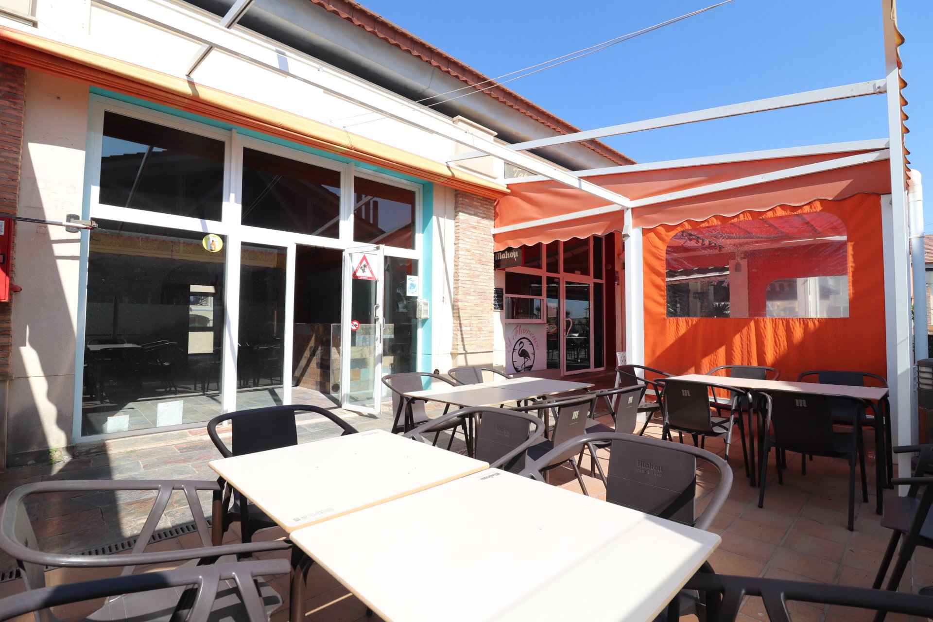 Resale - Commercial (Freehold) - Algorfa - La Finca Golf Resort