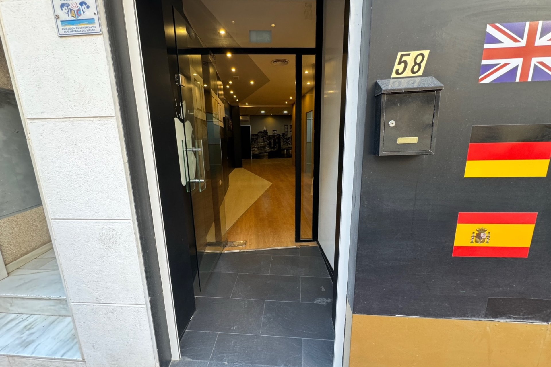 Resale - Commercial - Guardamar del Segura