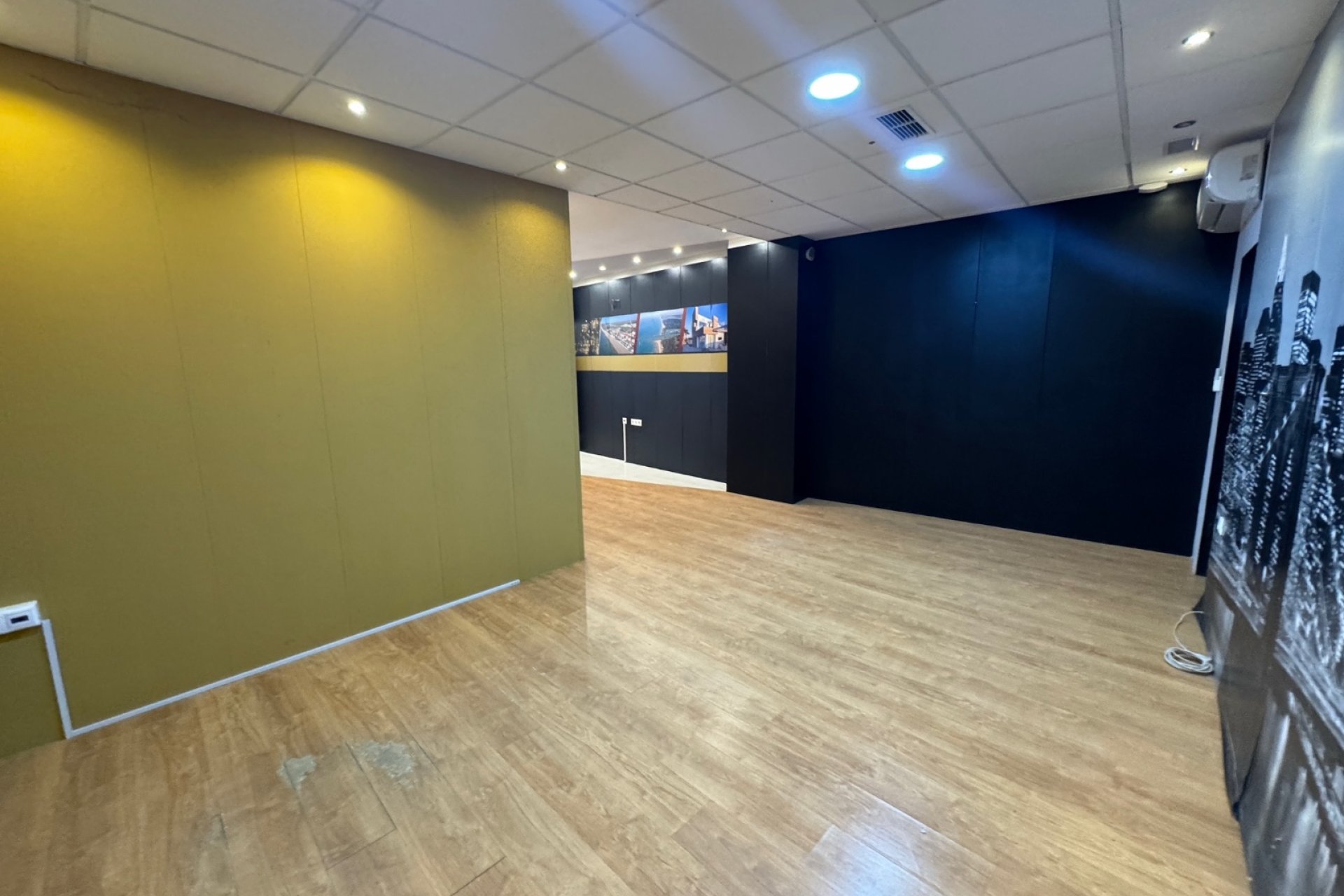 Resale - Commercial - Guardamar del Segura