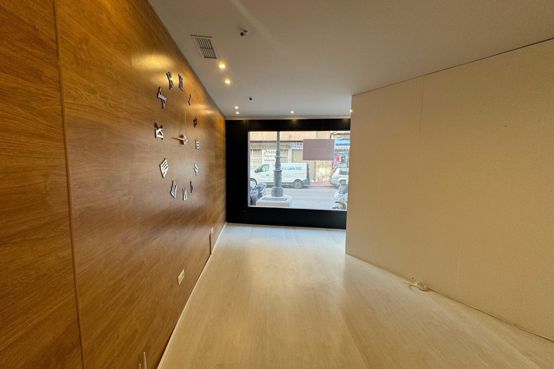 Resale - Commercial - Guardamar del Segura