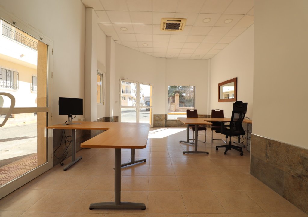 Resale - Commercial - Jacarilla - Jacarilla - Town