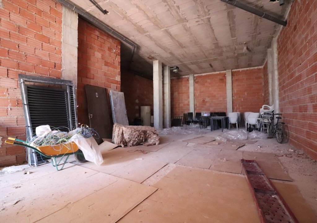 Resale - Commercial - Los Montesinos - Entre Naranjos / Vistabella Golf