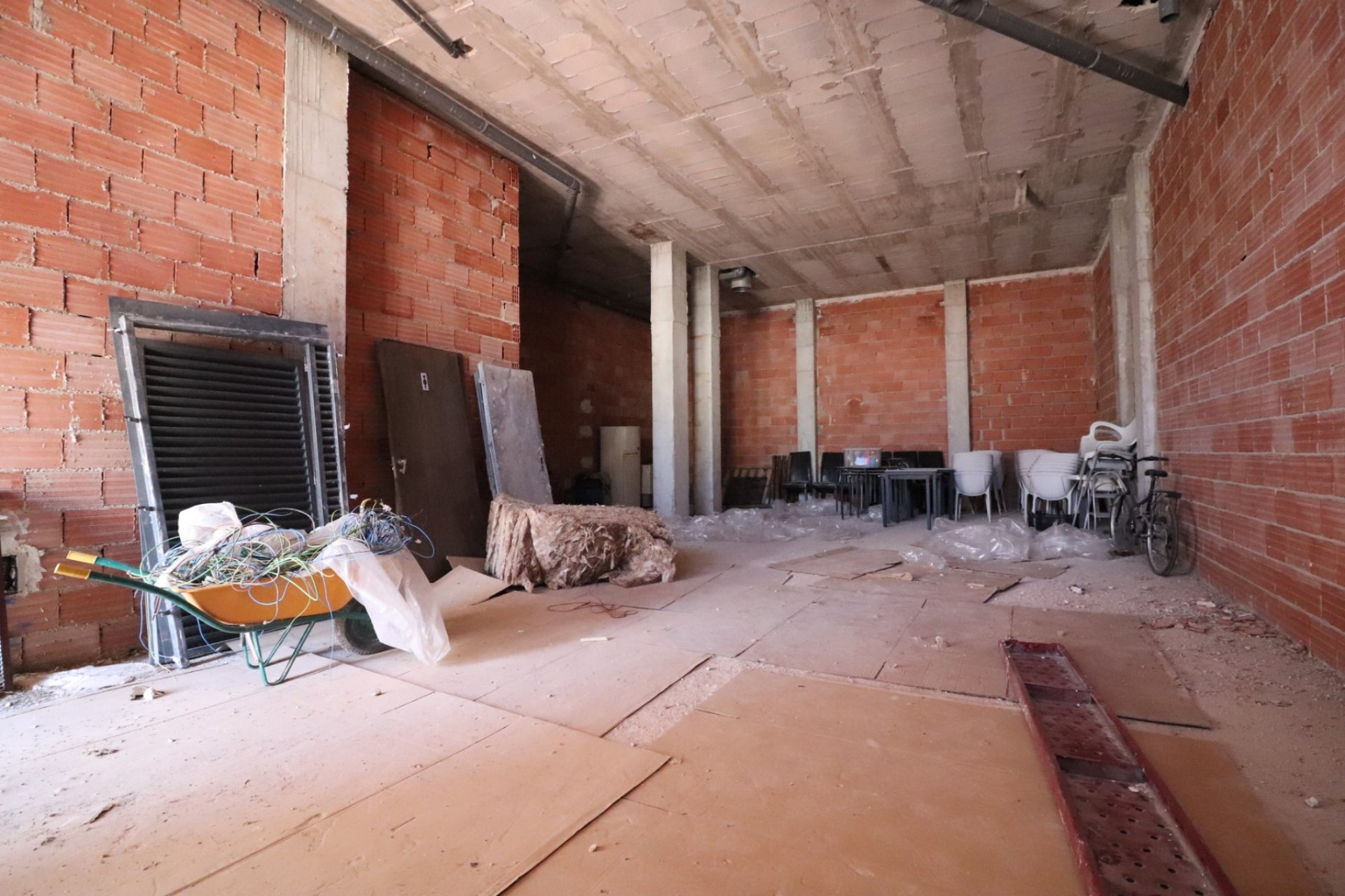 Resale - Commercial - Los Montesinos - Entre Naranjos / Vistabella Golf