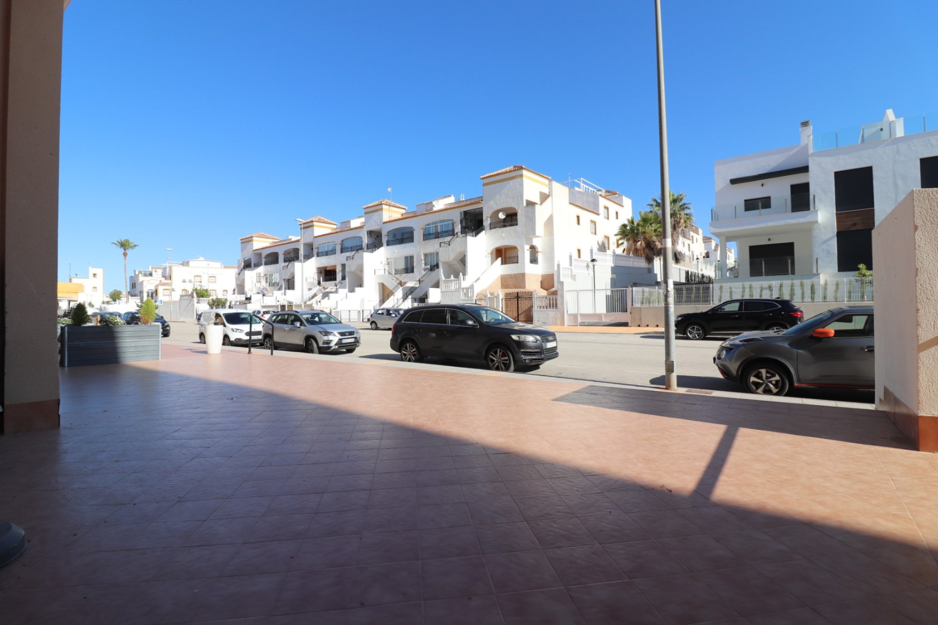Resale - Commercial - Los Montesinos - Entre Naranjos / Vistabella Golf