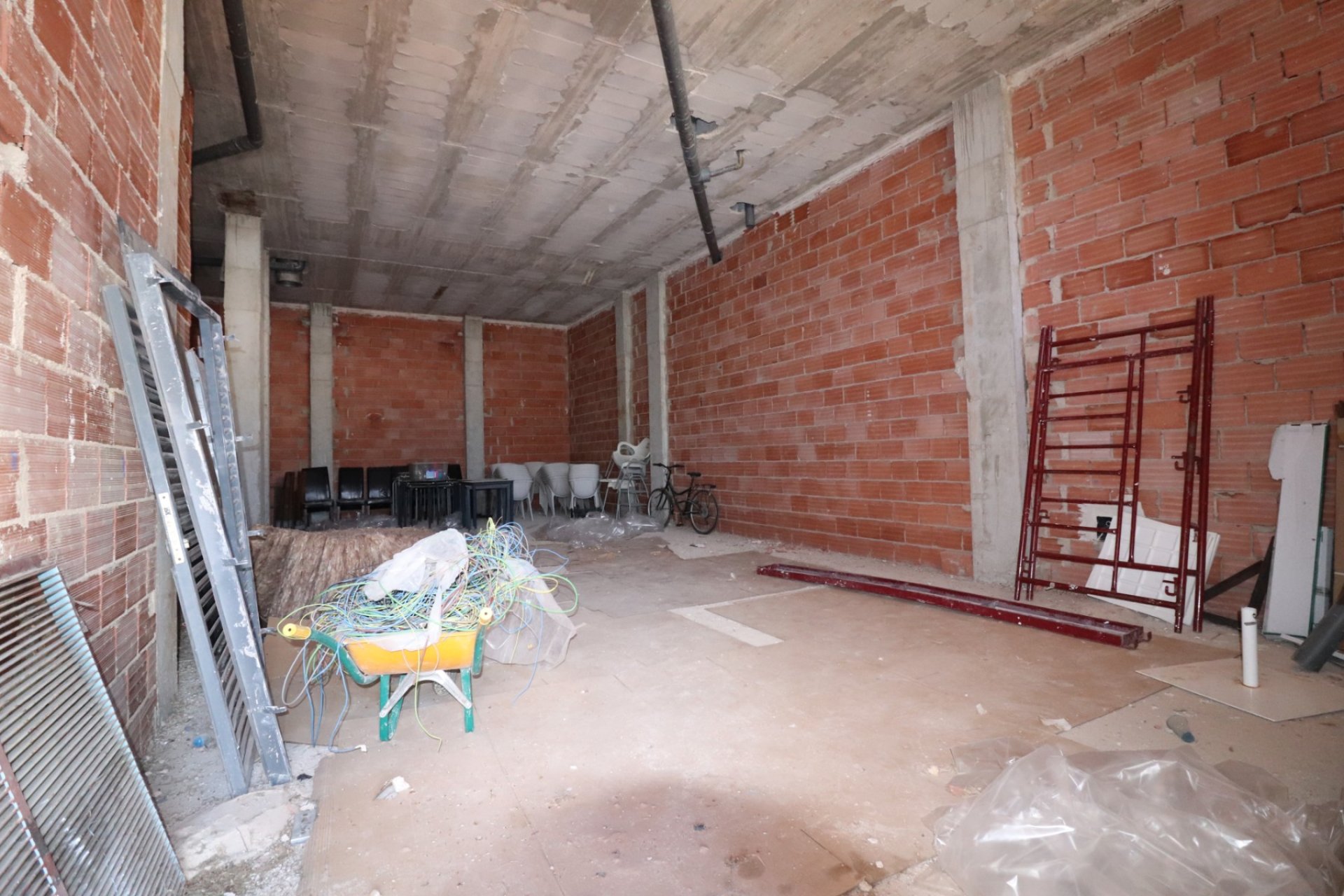 Resale - Commercial - Los Montesinos - Entre Naranjos / Vistabella Golf