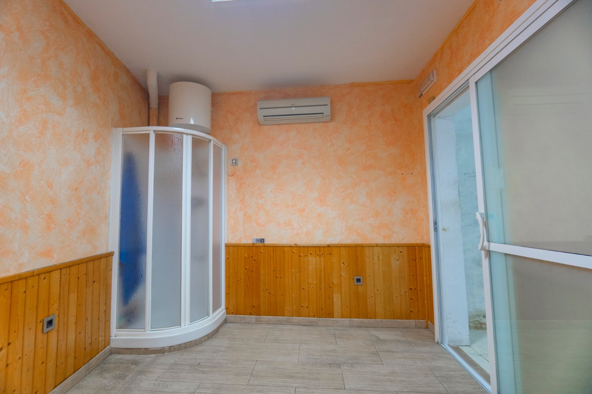 Resale - Commercial space - Daya Vieja