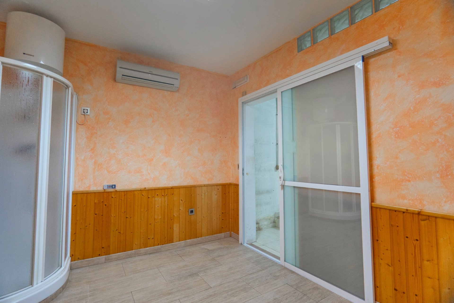 Resale - Commercial space - Daya Vieja