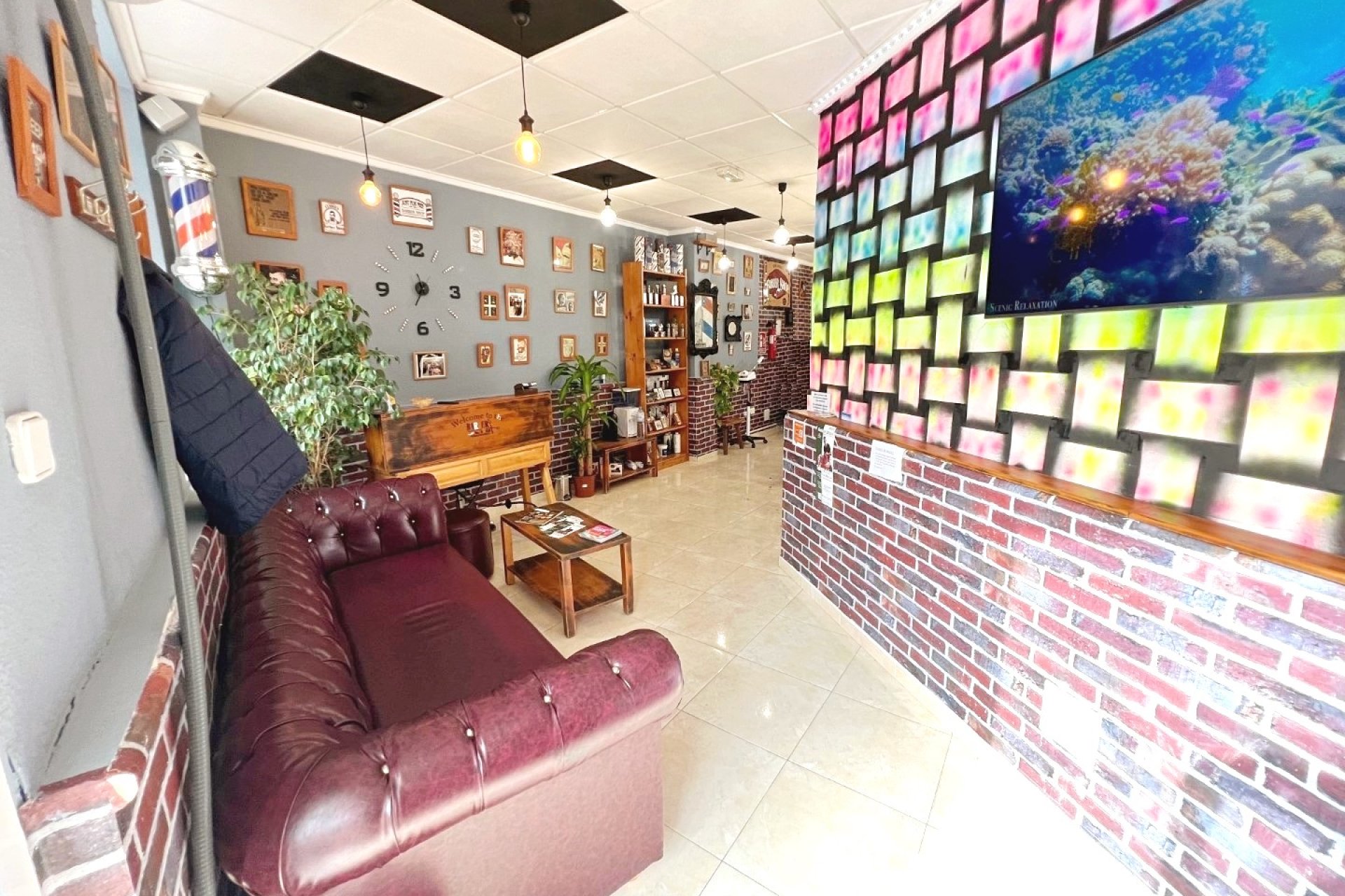 Resale - Commercial space - Guardamar del Segura