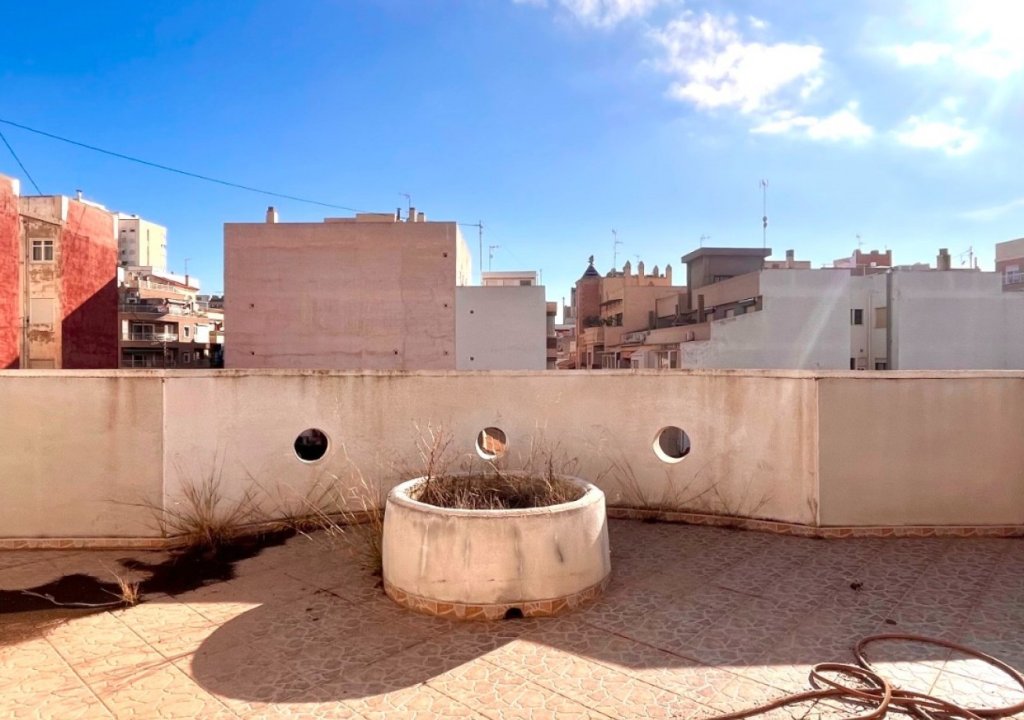 Resale - Commercial - Torrevieja - Playa del Cura