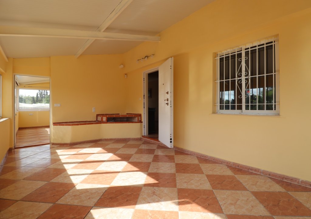 Resale - Country property  - Almoradí - Heredades - Country