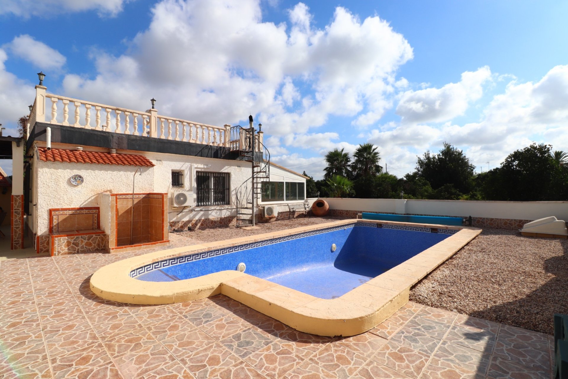 Resale - Country property  - Almoradí - Heredades - Country