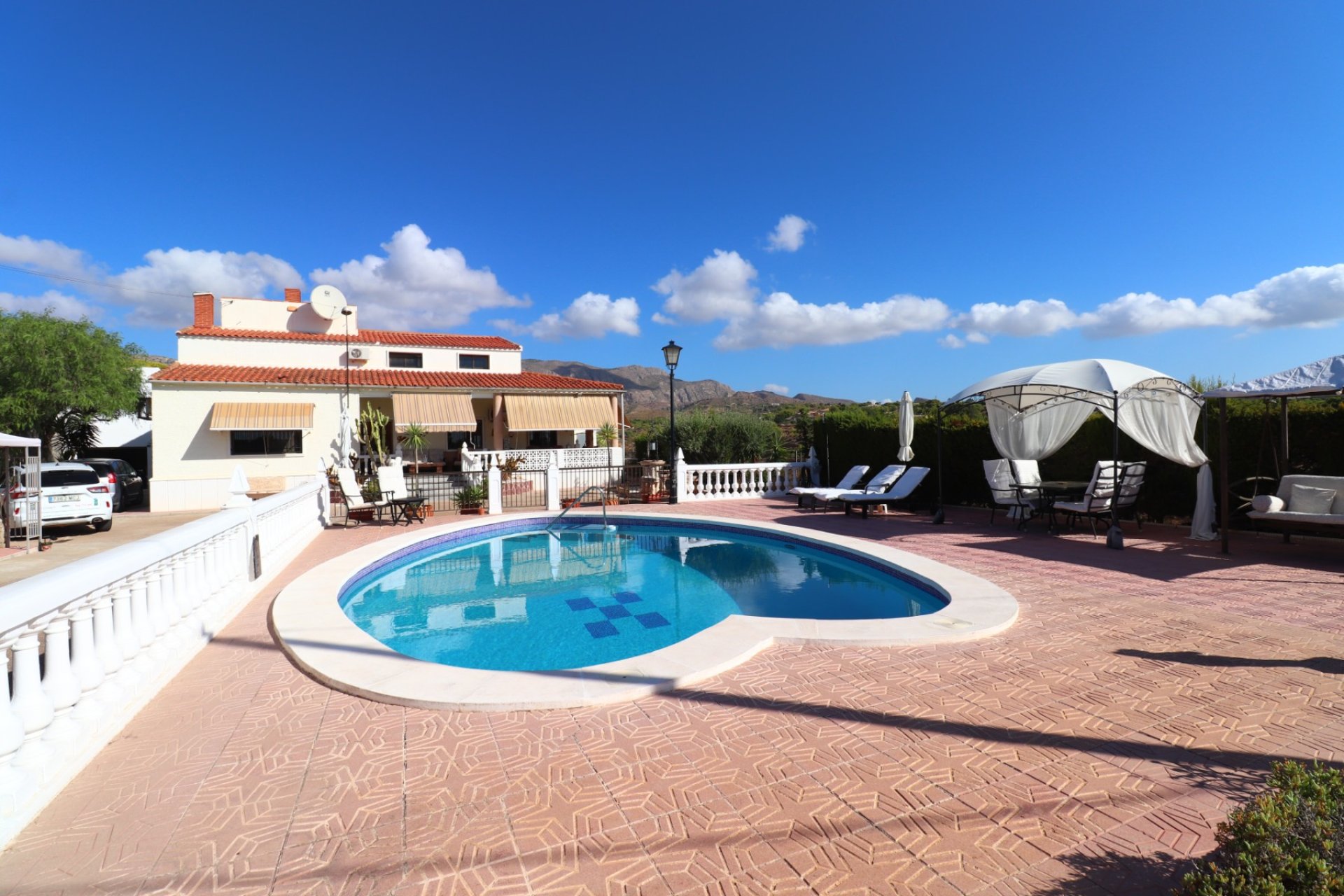 Resale - Country property  - Crevillente - Crevillente - Country