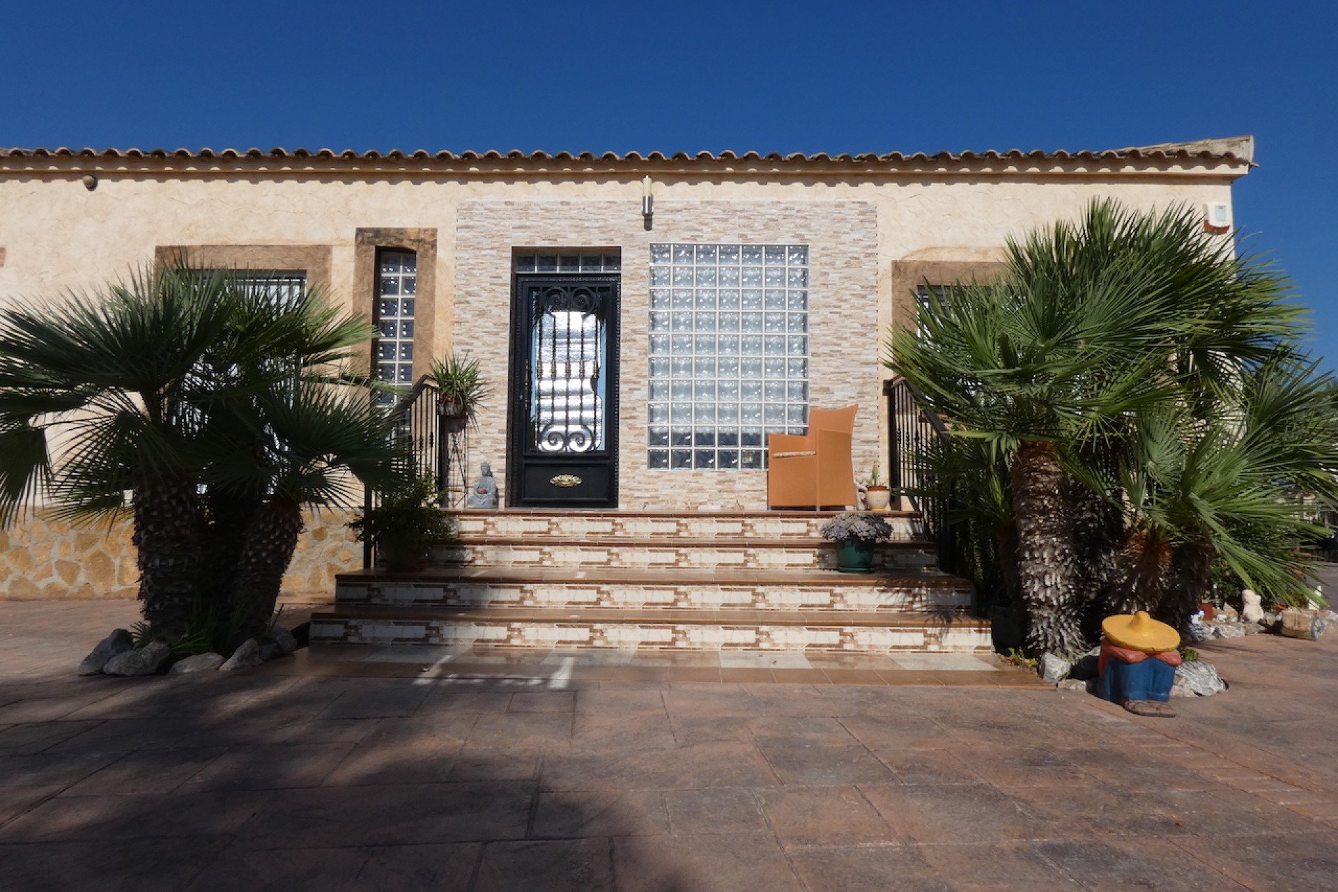 Resale - Country Property - Rafal