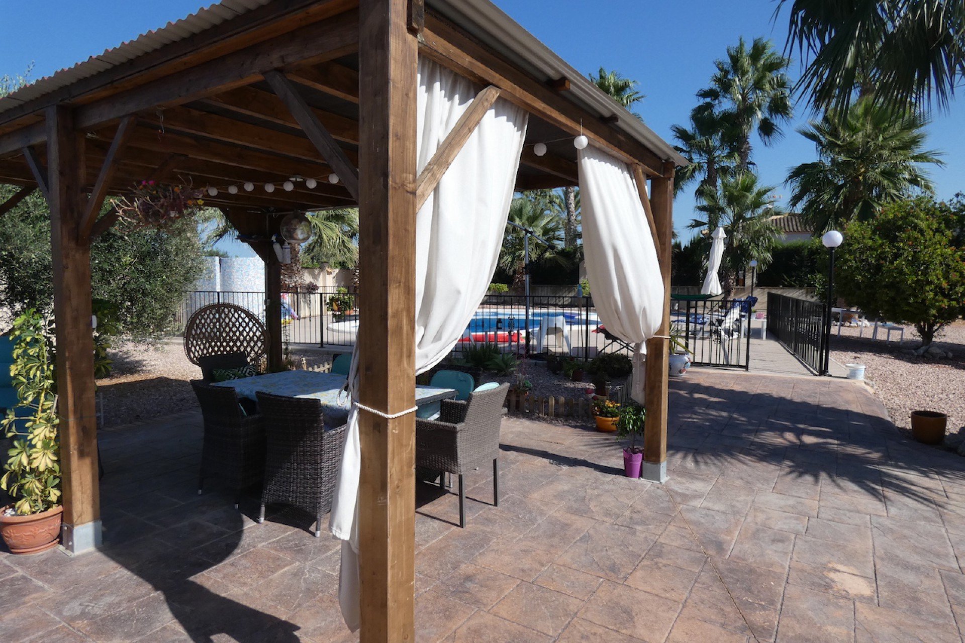 Resale - Country Property - Rafal