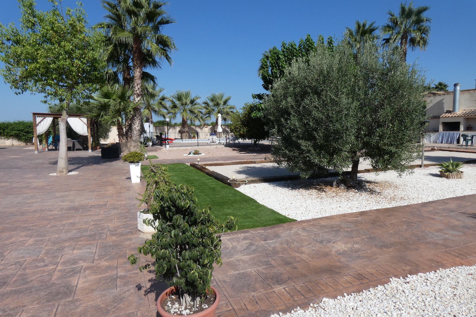 Resale - Country Property - Rafal