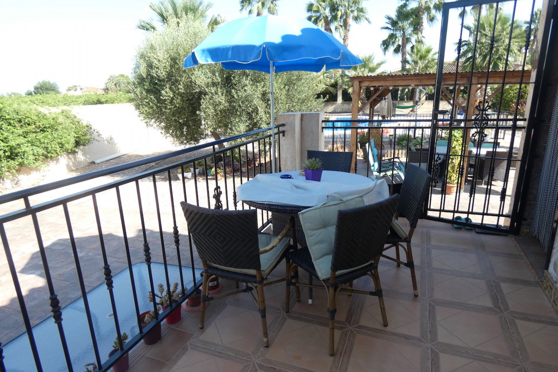 Resale - Country Property - Rafal