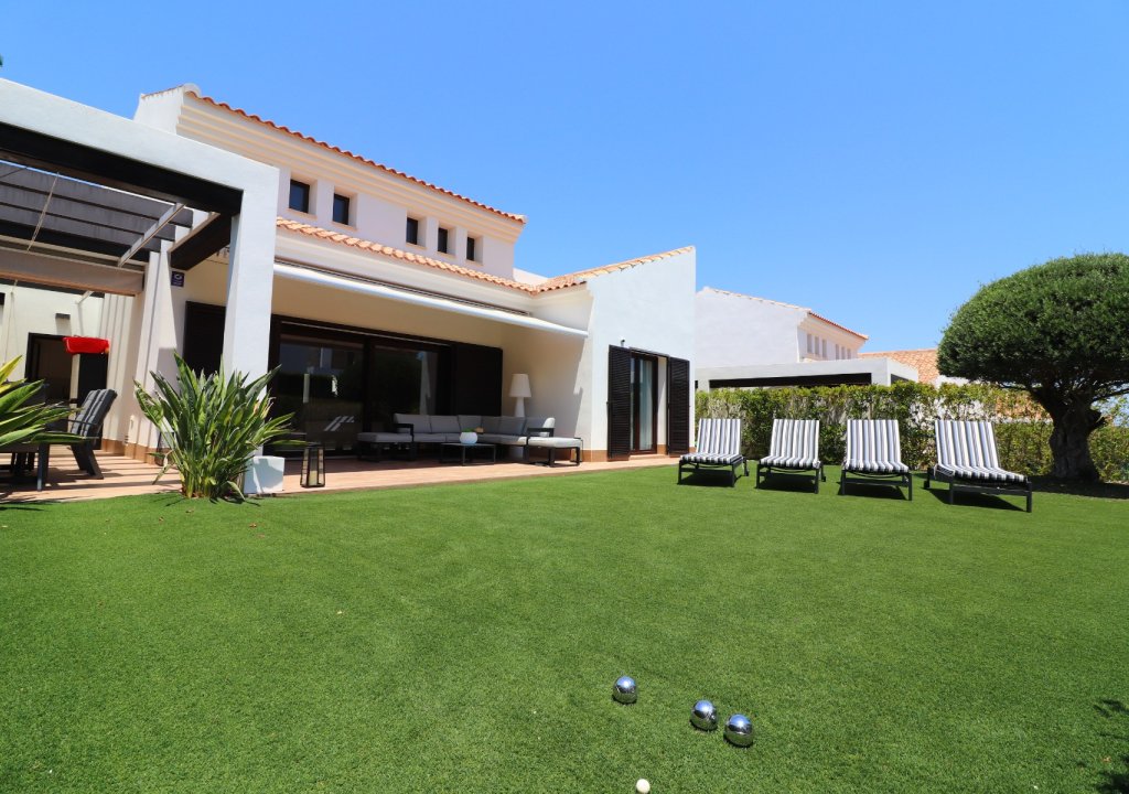 Resale - Detached House / Villa - Algorfa - La Finca Golf Resort