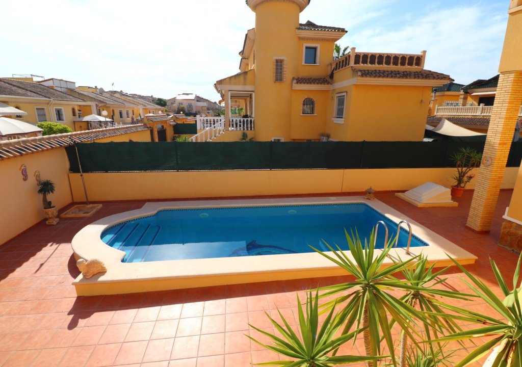 Resale - Detached House / Villa - Algorfa - Lo Crispin