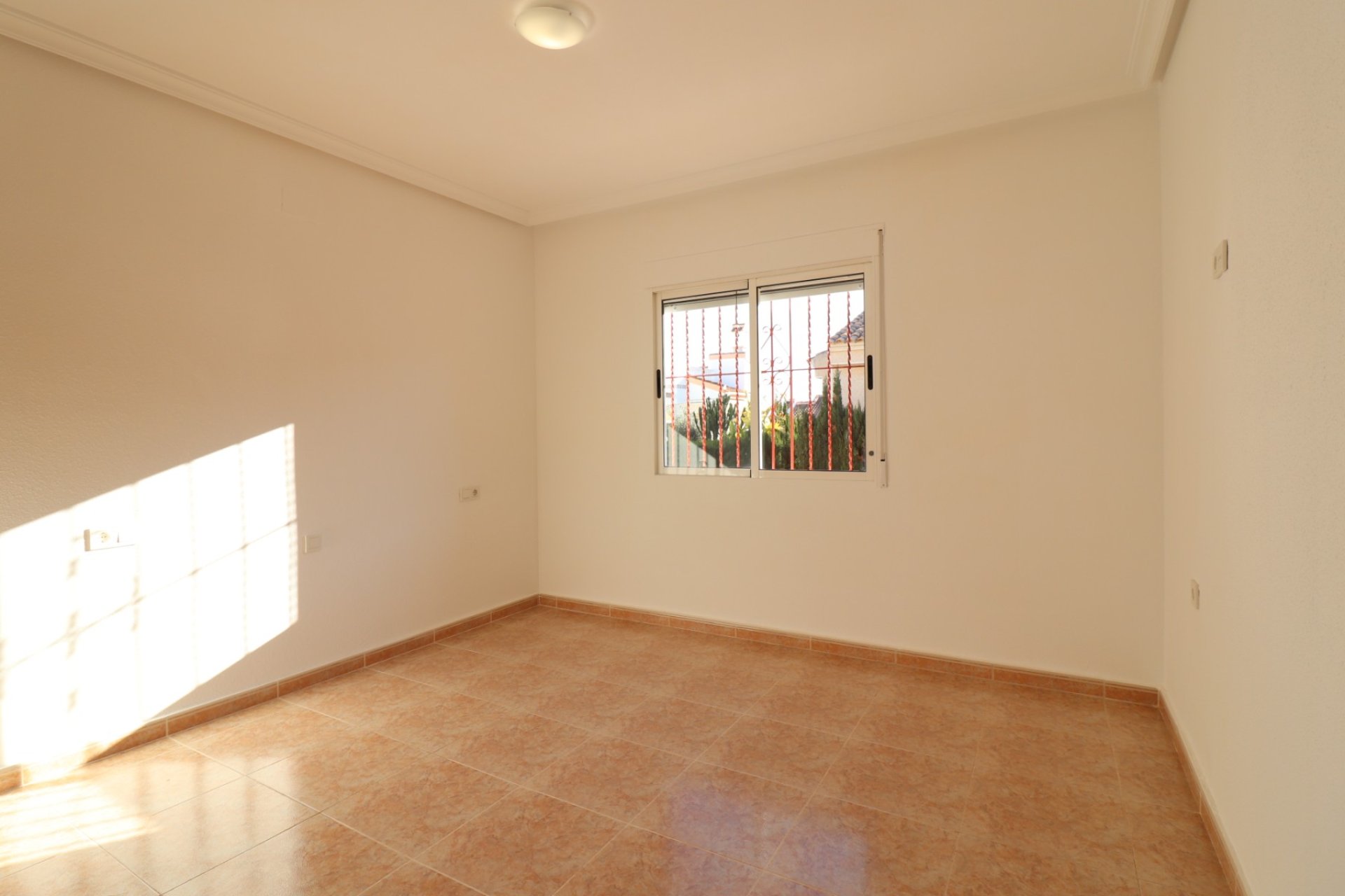 Resale - Detached House / Villa - Algorfa - Montemar