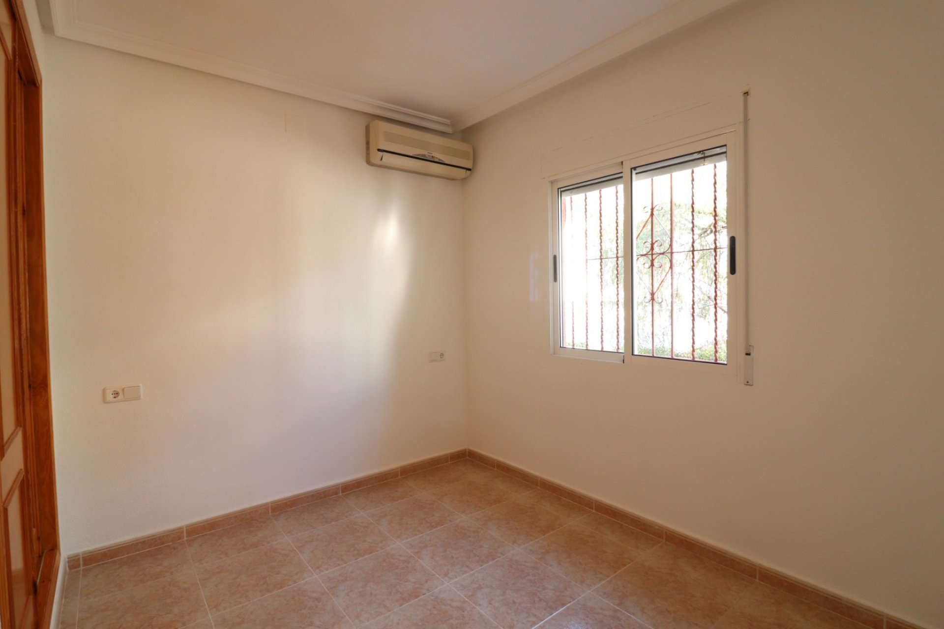 Resale - Detached House / Villa - Algorfa - Montemar