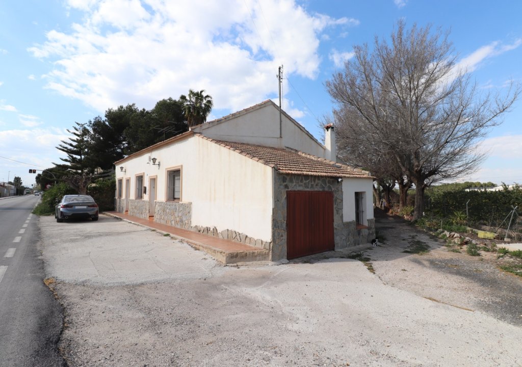 Resale - Detached House / Villa - Almoradí - Heredades - Village