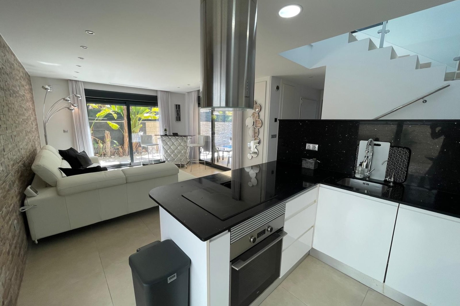 Resale - Detached House / Villa - Benijófar