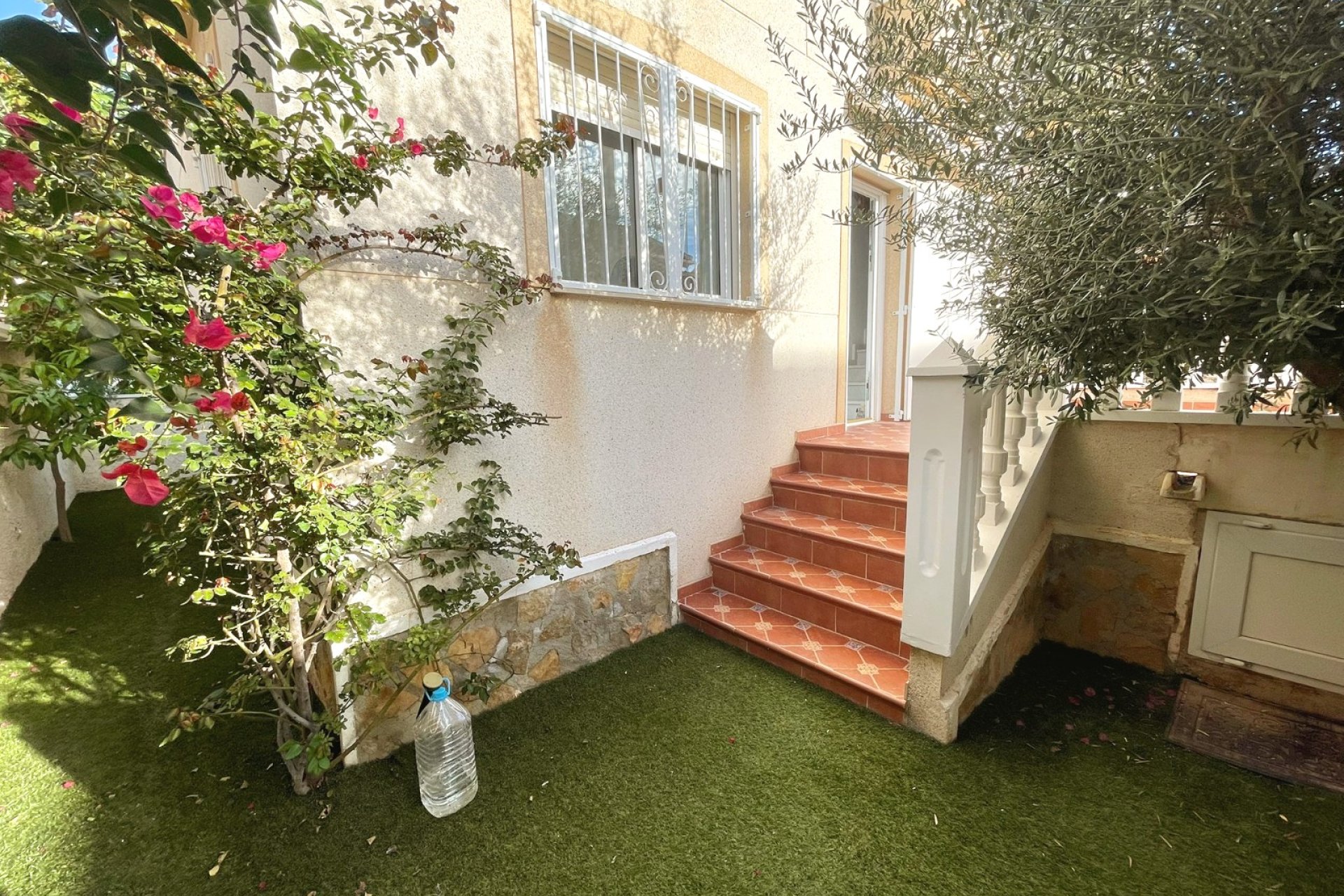 Resale - Detached House / Villa - Ciudad Quesada - Airstrip