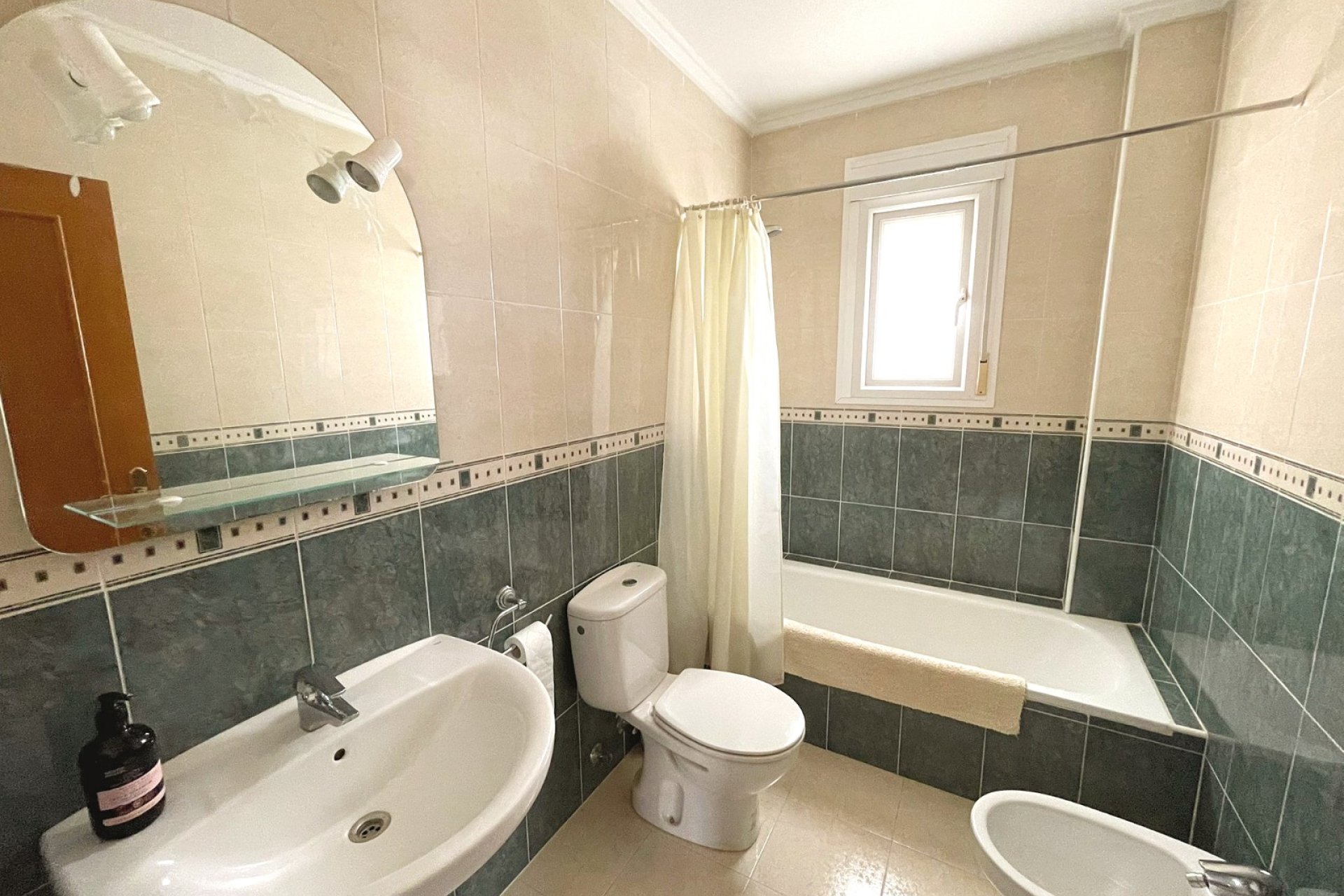 Resale - Detached House / Villa - Ciudad Quesada - Airstrip