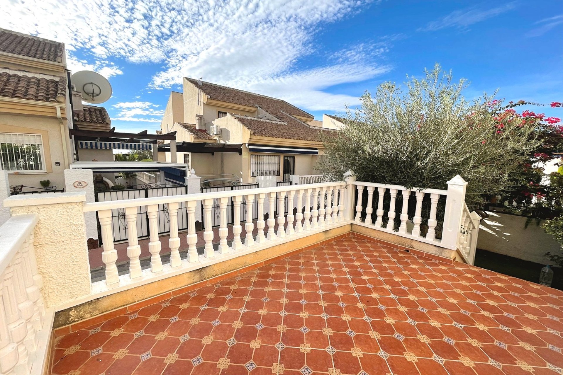 Resale - Detached House / Villa - Ciudad Quesada - Airstrip