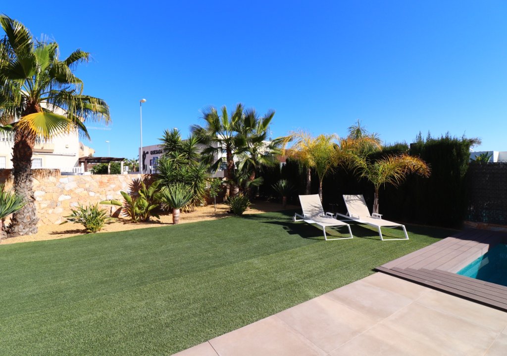 Resale - Detached House / Villa - Ciudad Quesada - Ciudad Quesada - Town