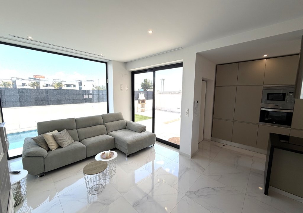 Resale - Detached House / Villa - Ciudad Quesada - La Laguna