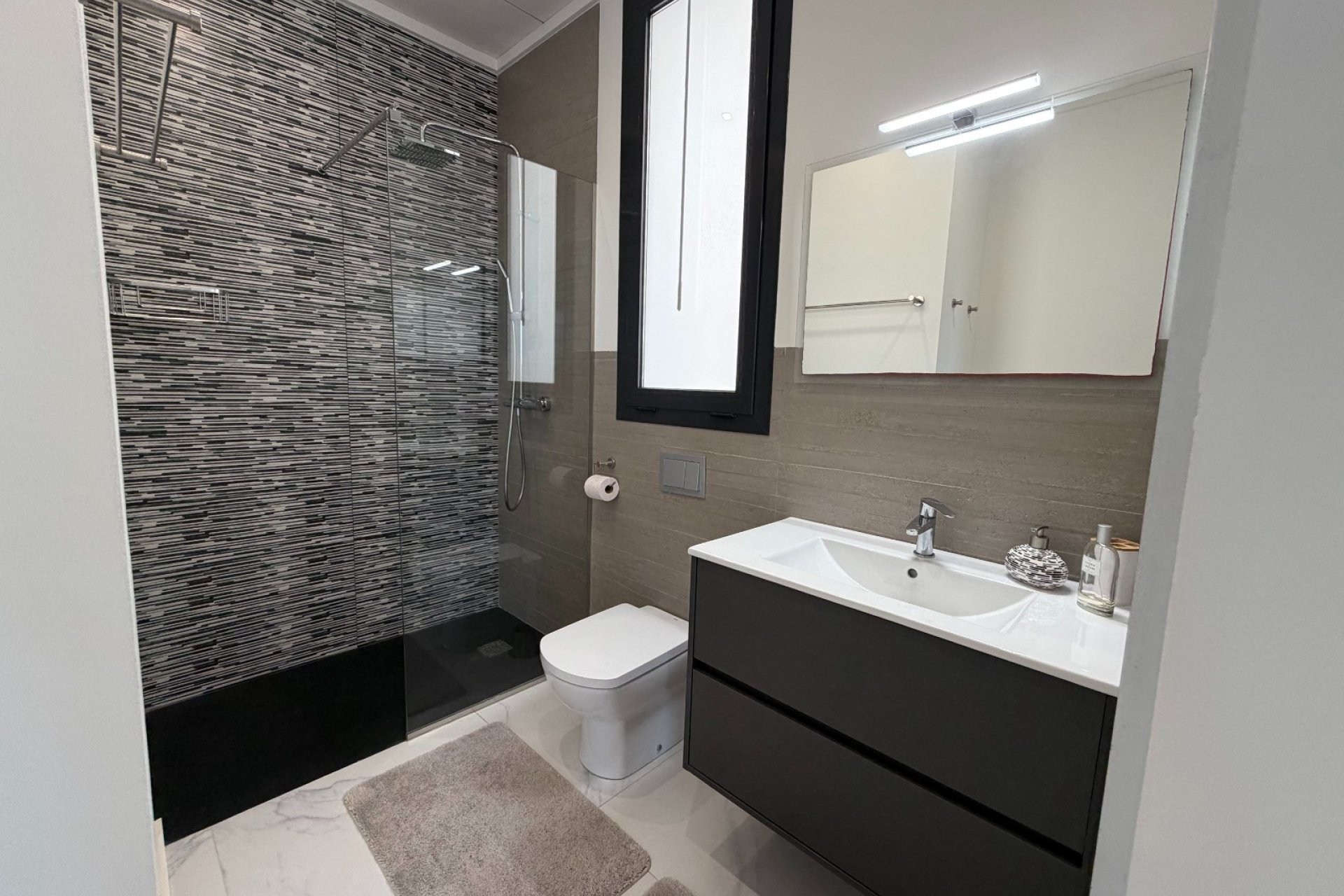 Resale - Detached House / Villa - Ciudad Quesada - La Laguna