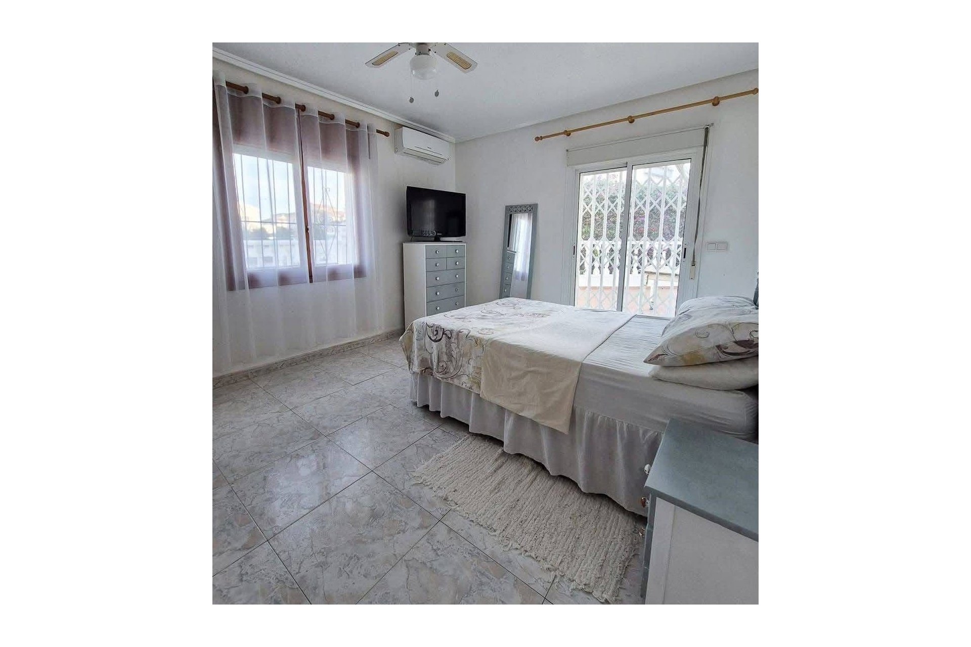 Resale - Detached House / Villa - Ciudad Quesada - La  Marquesa Golf