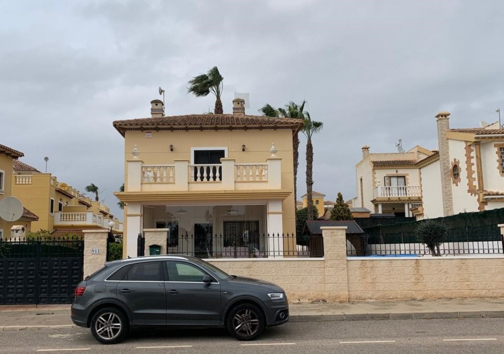 Resale - Detached House / Villa - Guardamar del Segura - El Raso