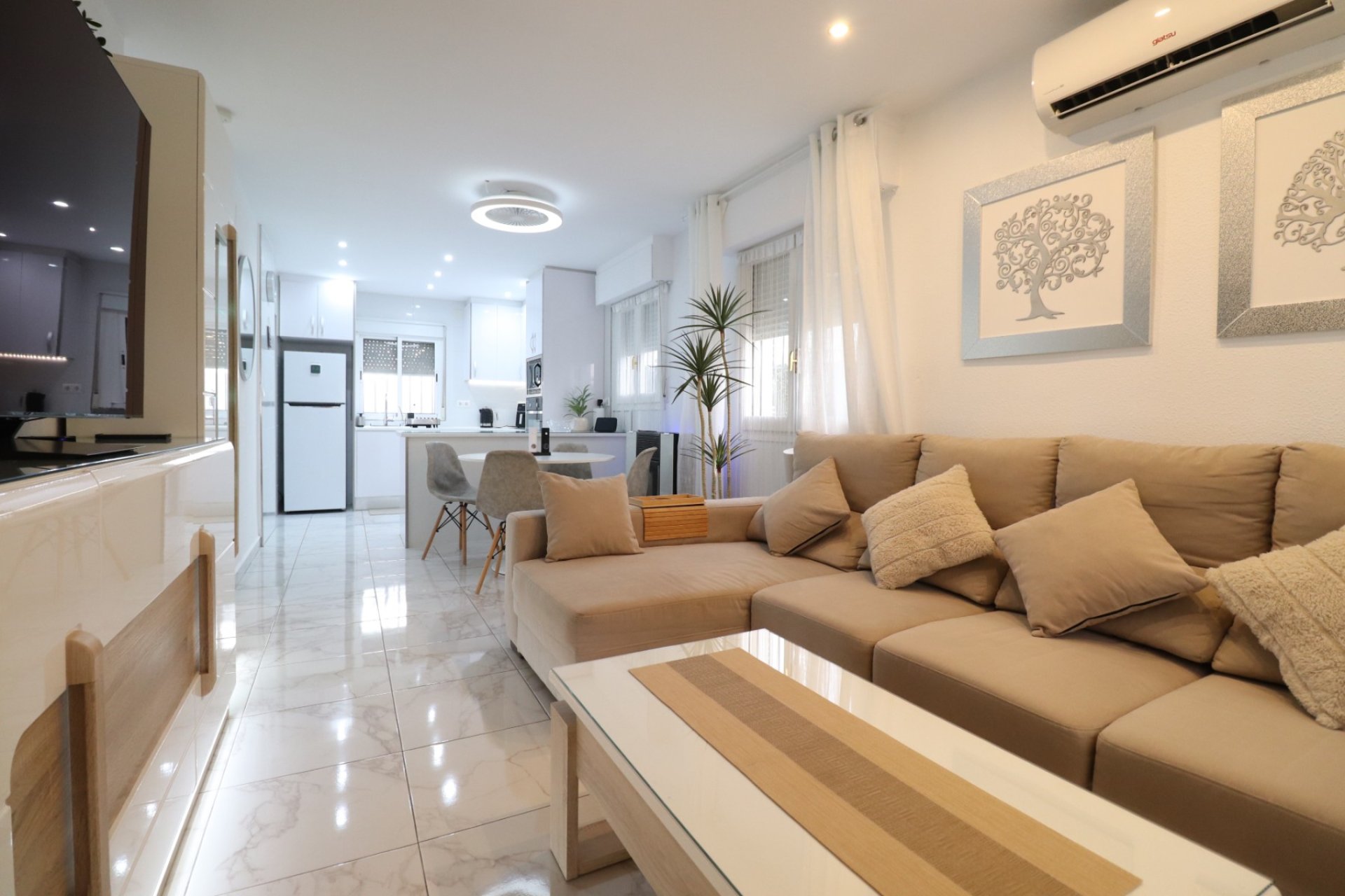 Resale - Detached House / Villa - Orihuela Costa - La Florida