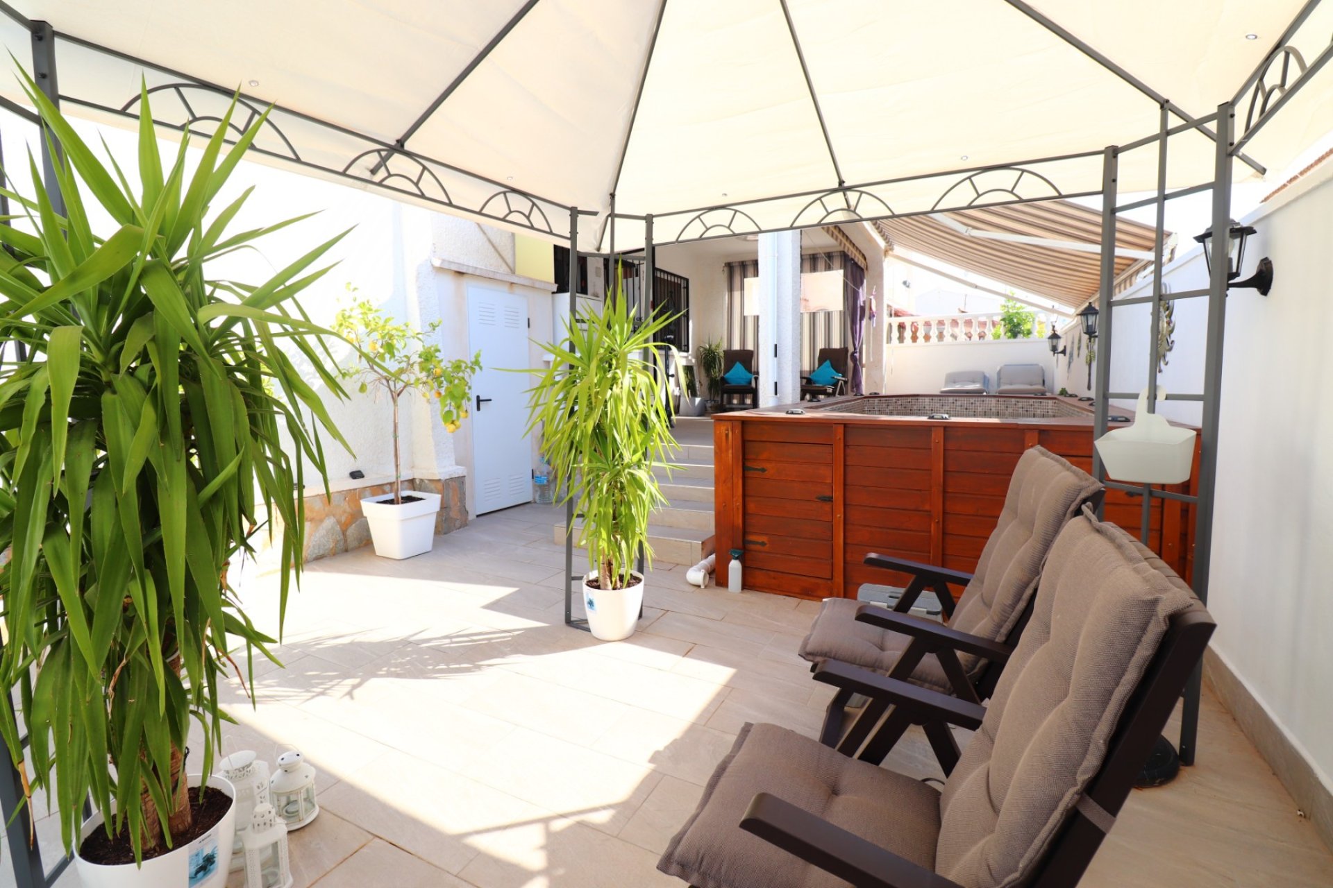 Resale - Detached House / Villa - Orihuela Costa - La Florida