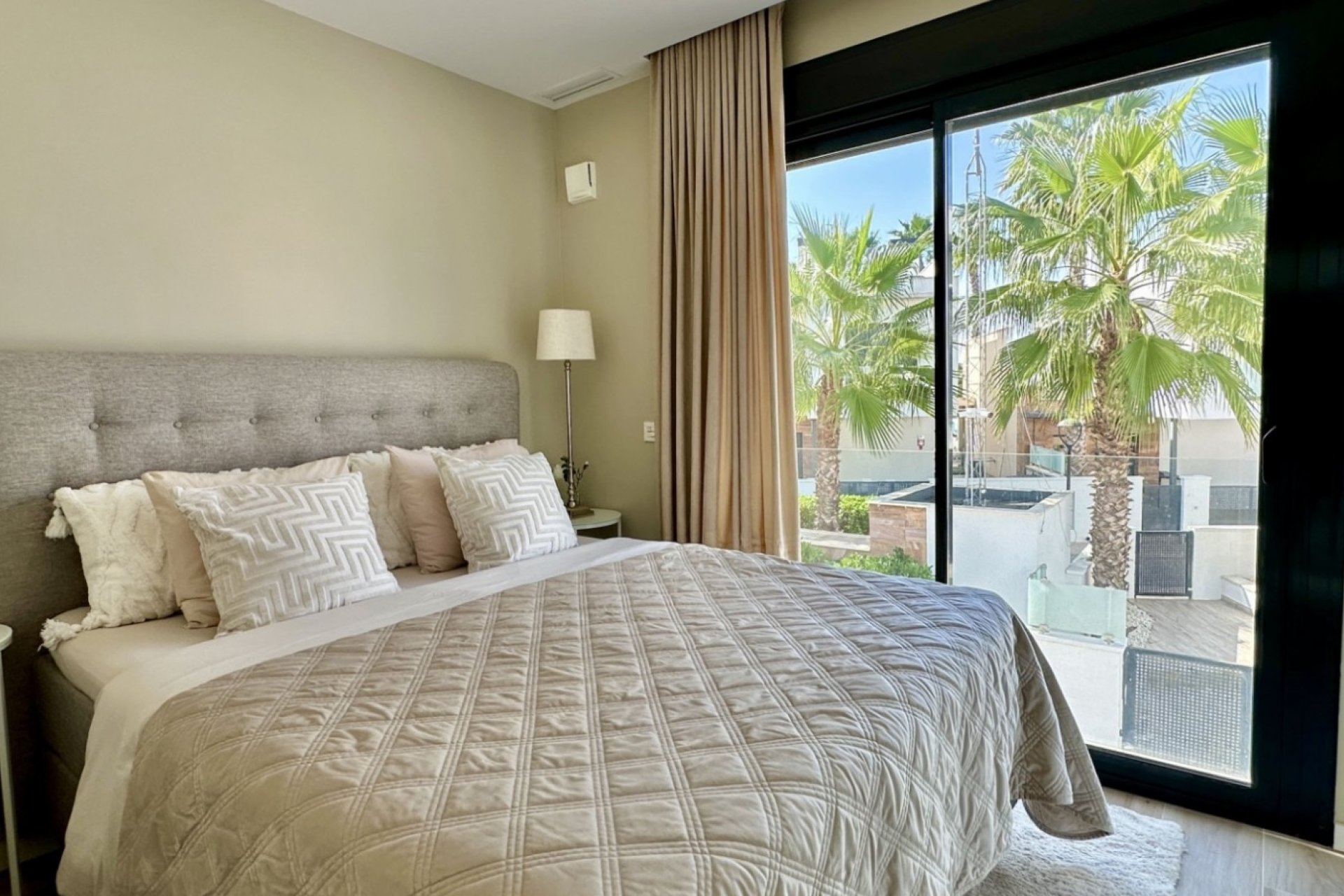 Resale - Detached House / Villa - Orihuela Costa - Lomas de Cabo Roig