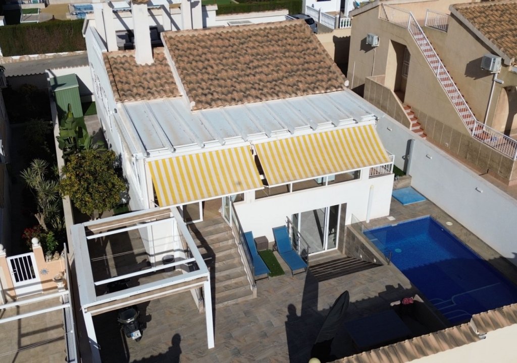 Resale - Detached House / Villa - Orihuela Costa - Los Altos