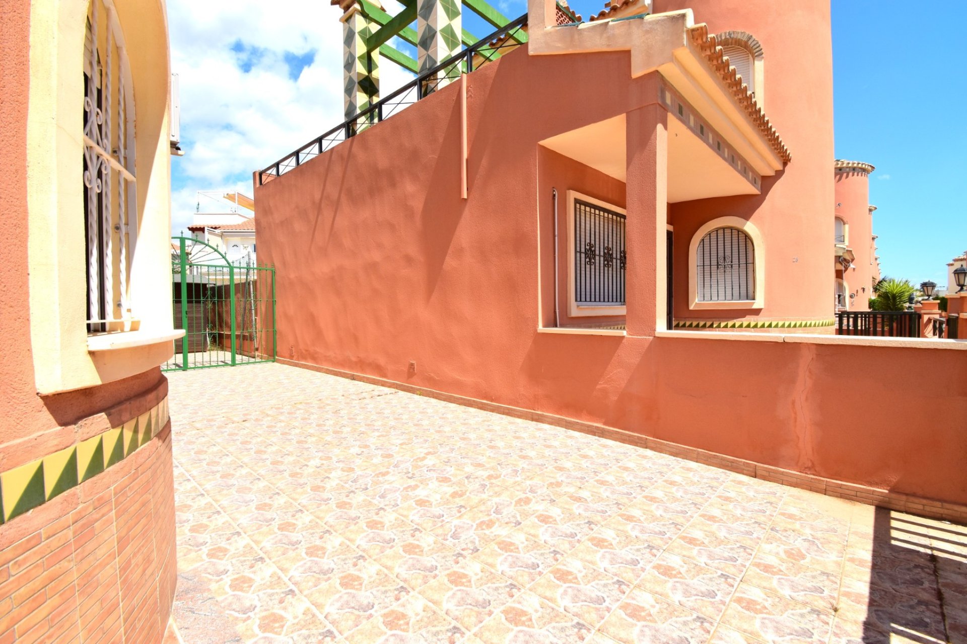 Resale - Detached House / Villa - Orihuela Costa - Playa Flamenca