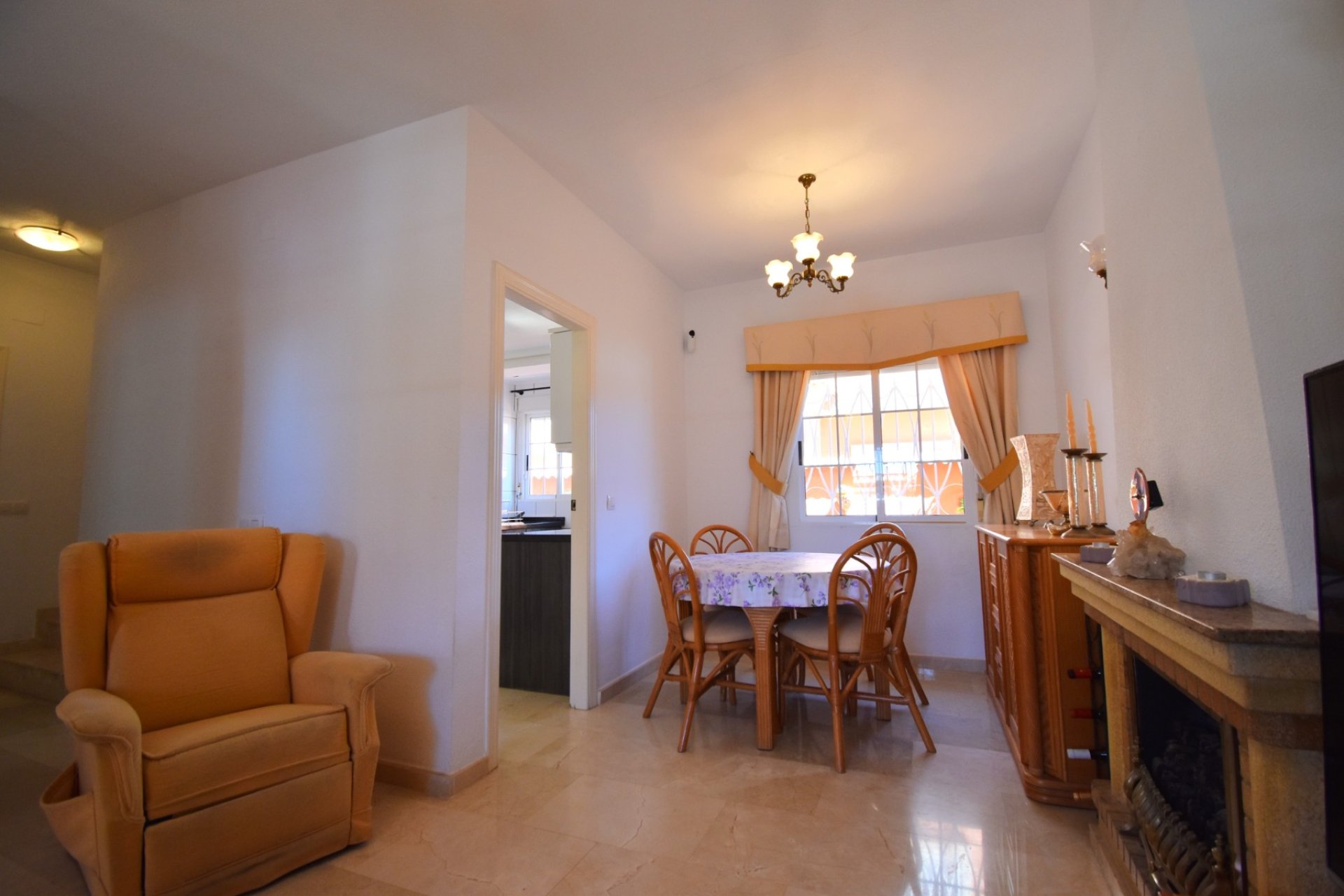Resale - Detached House / Villa - Orihuela Costa - Playa Flamenca
