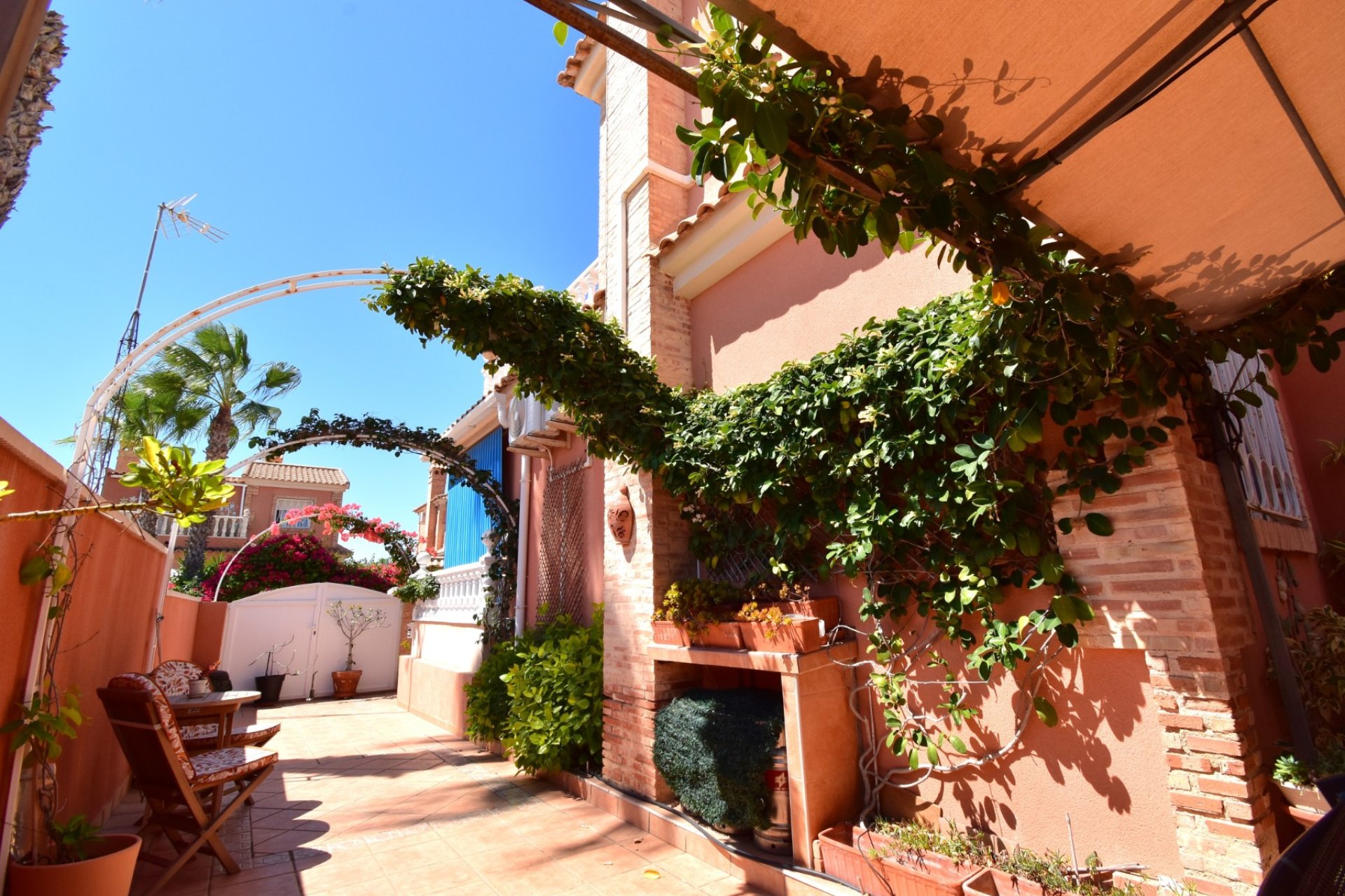 Resale - Detached House / Villa - Orihuela Costa - Playa Flamenca
