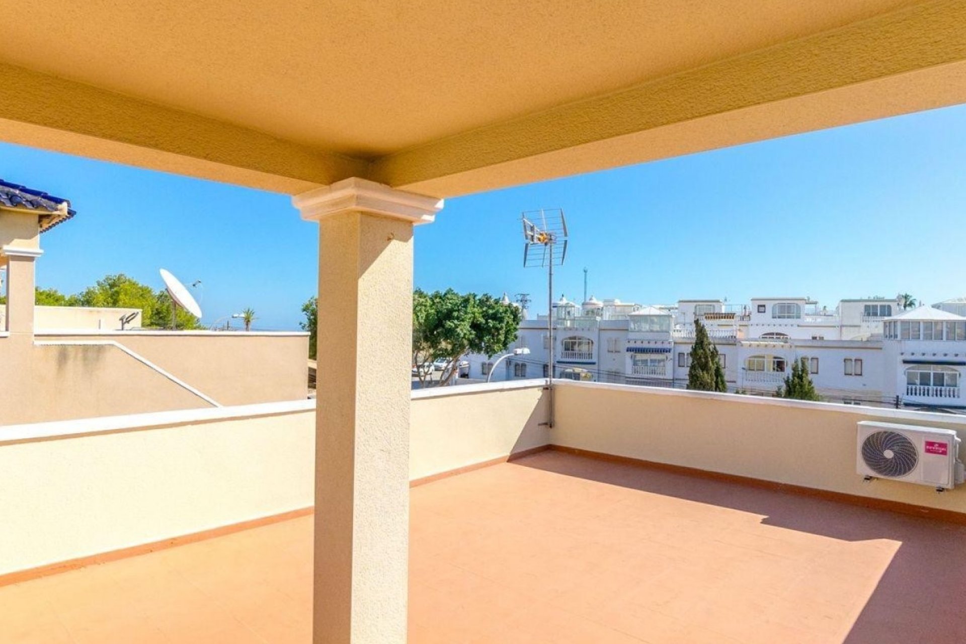 Resale - Detached House / Villa - Orihuela Costa - Villamartín