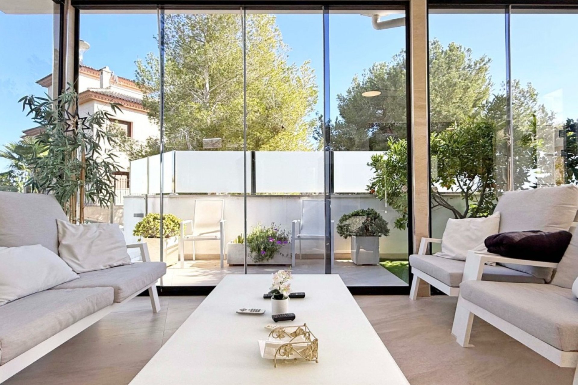 Resale - Detached House / Villa - Orihuela Costa - Villamartín