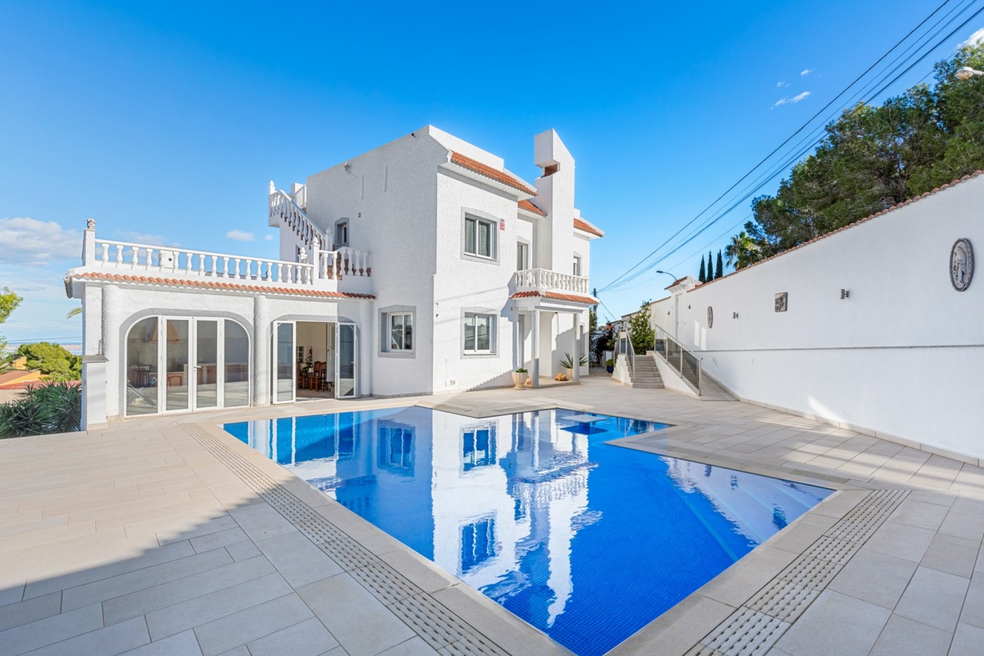 Resale - Detached House / Villa - San Miguel de Salinas