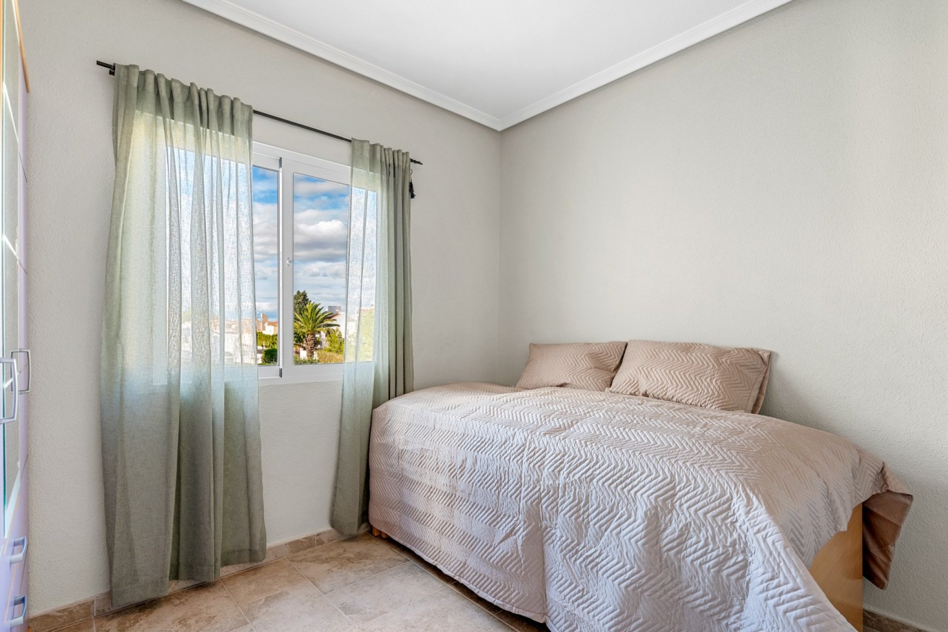 Resale - Detached House / Villa - San Miguel de Salinas