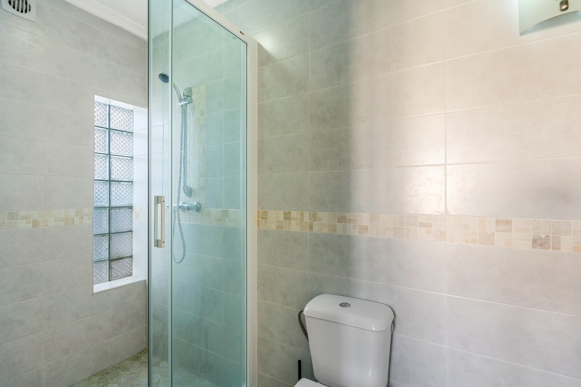 Resale - Detached House / Villa - San Miguel de Salinas
